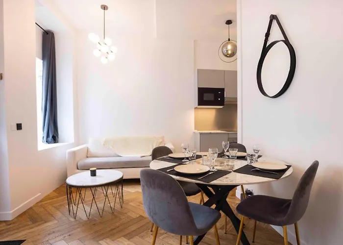 Duplex Au Coeur Du 16 Eme Apartman *