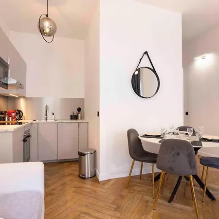 Appartement Duplex Au Coeur Du 16 Eme *